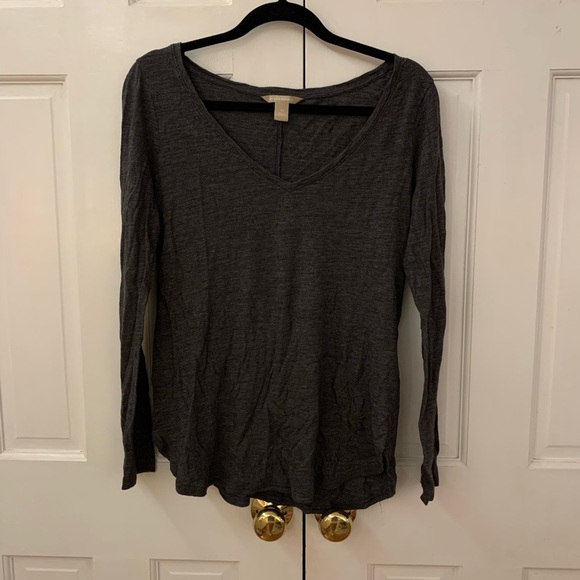 Banana Republic V Neck Dark Grey Tee - Picture 1 of 3